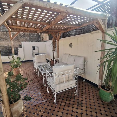 Riad Avec Terrasse Privee Et Piscine Partagee A 300M Fès Dış mekan fotoğraf