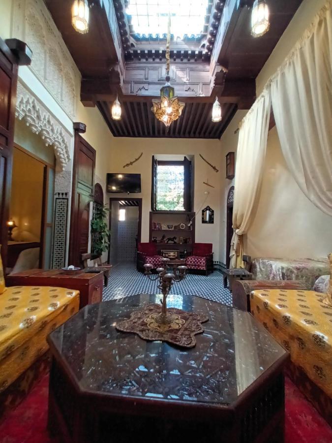 Riad Avec Terrasse Privee Et Piscine Partagee A 300M Fès Dış mekan fotoğraf
