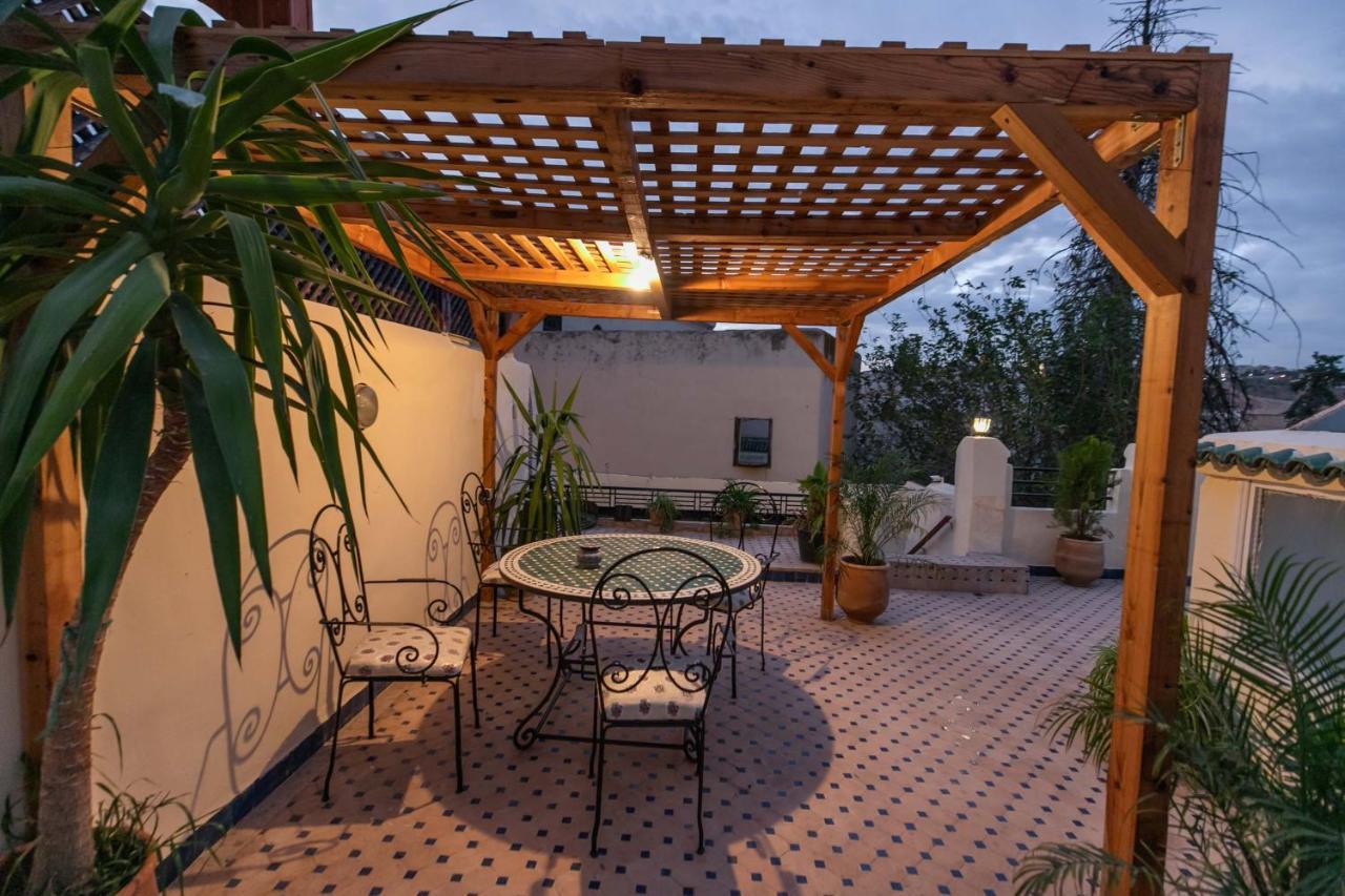 Riad Avec Terrasse Privee Et Piscine Partagee A 300M Fès Dış mekan fotoğraf