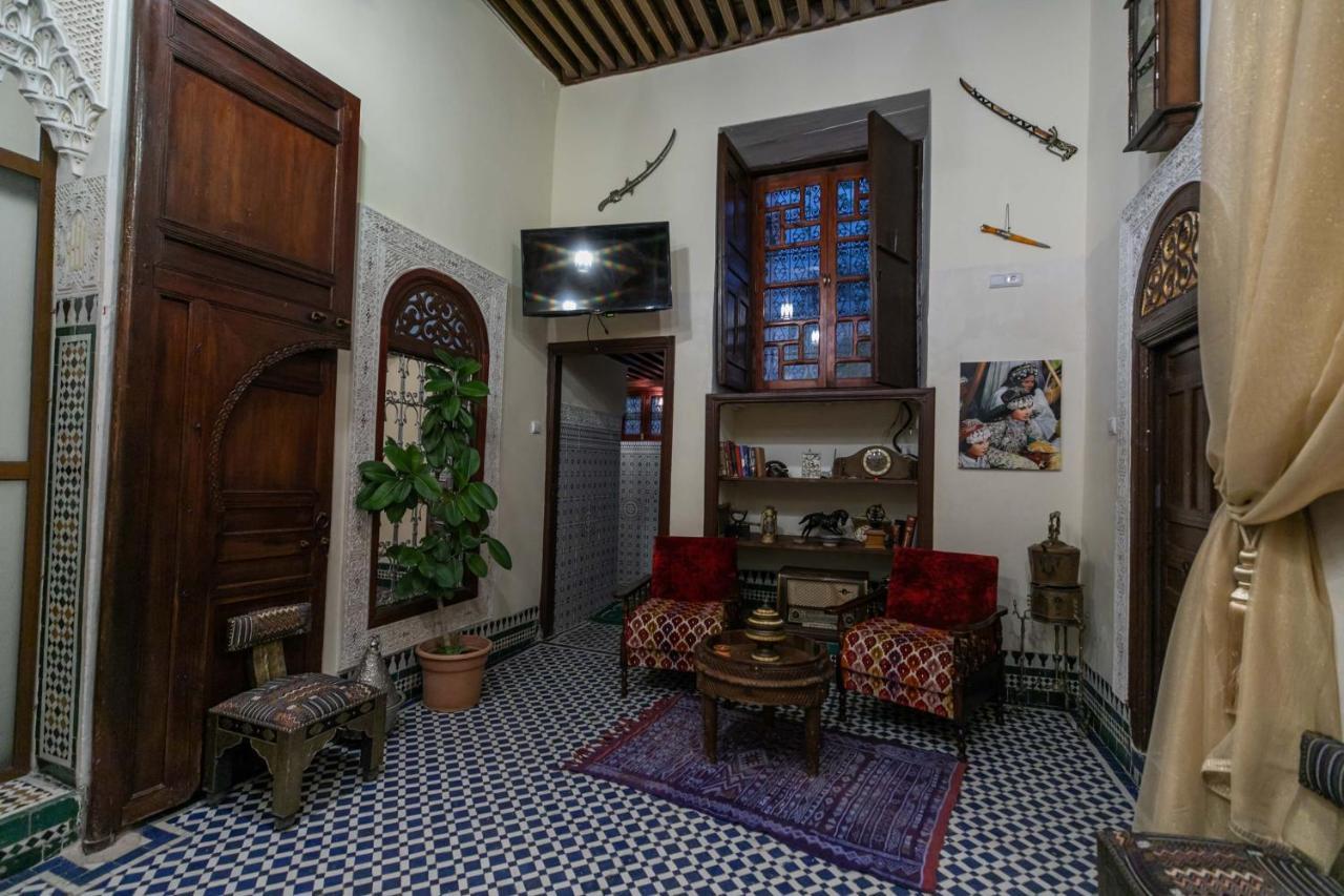 Riad Avec Terrasse Privee Et Piscine Partagee A 300M Fès Dış mekan fotoğraf